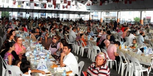 Antalya Büyükşehir’den 1500 Kişilik İftar