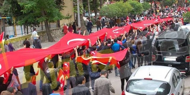 Türk Halkından Diyarbakır'a  Mesaj